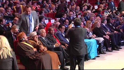 Bakan Ersoy: "İlk 3 Çeyrekte 32 Milyon Turist Misafir Ettik"