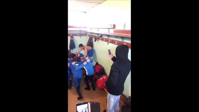 CRI DE GUERRE AVEC AMICHE ADNANE DES U10 APRES LEUR BELLES VICTOIRES AUX ANDELYS !