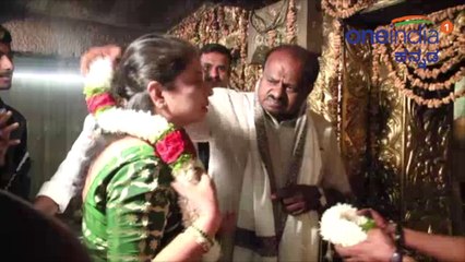 ಕಾಡು ಮಲ್ಲೇಶ್ವರ ದೇವಾಲಯಕ್ಕೆ ಸಿಎಂ ಕುಮಾರಸ್ವಾಮಿ ಭೇಟಿ | Oneindia Kannada