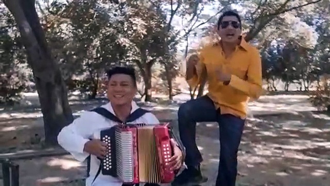 Muchacha Bonita / la Familia De Diomedes