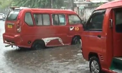 Diguyur Hujan Deras, Jalan Protokol di Jakarta Terendam Air