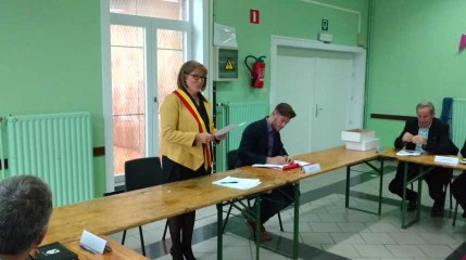 Lens.Joyeux anniversaire madame la Présidente bourgmestre.Video Eric Ghislain