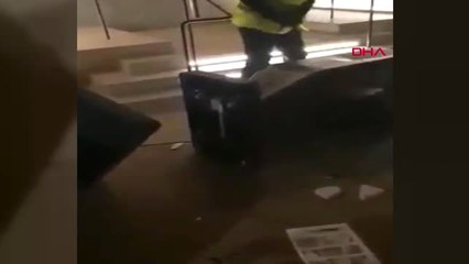 Fransa'da Tarihi Eserleri Böyle Tahrip Ettiler