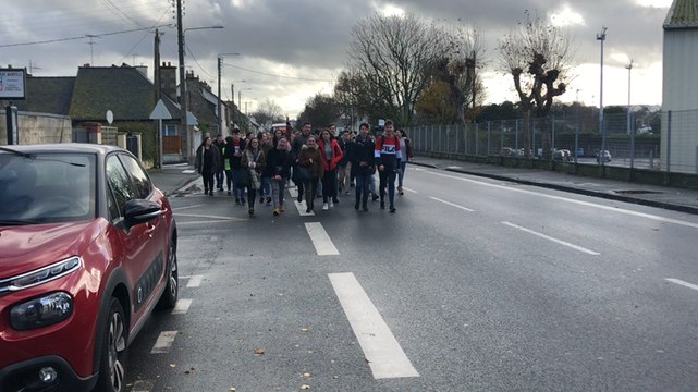 Les lycéens dans la rue