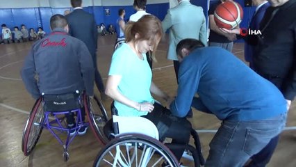Engelliler Günü'ne Basketbol Maçı ile Dikkat Çektiler