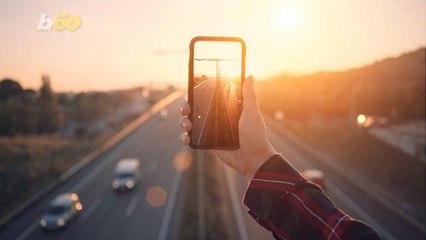 'Social Media Sitter' Will Post to Your Instagram While You're On Vacation So You Don't Have To