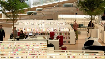 Robots e impresoras 3D en innovadora biblioteca en Finlandia