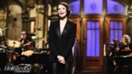 Video herunterladen: SNL Rewind: Claire Foy Hosts, Baldwin's Trump Returns, Tribute to George H.W. Bush | THR News