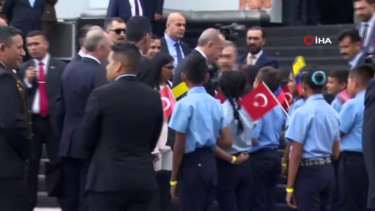 Cumhurbaşkanı Erdoğan, Simon Bolivar Anıt Mezarı'nı ziyaret etti
