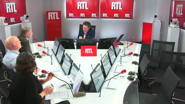 Gilets jaunes : Le gouvernement agit trop tard , constate Alain Duhamel