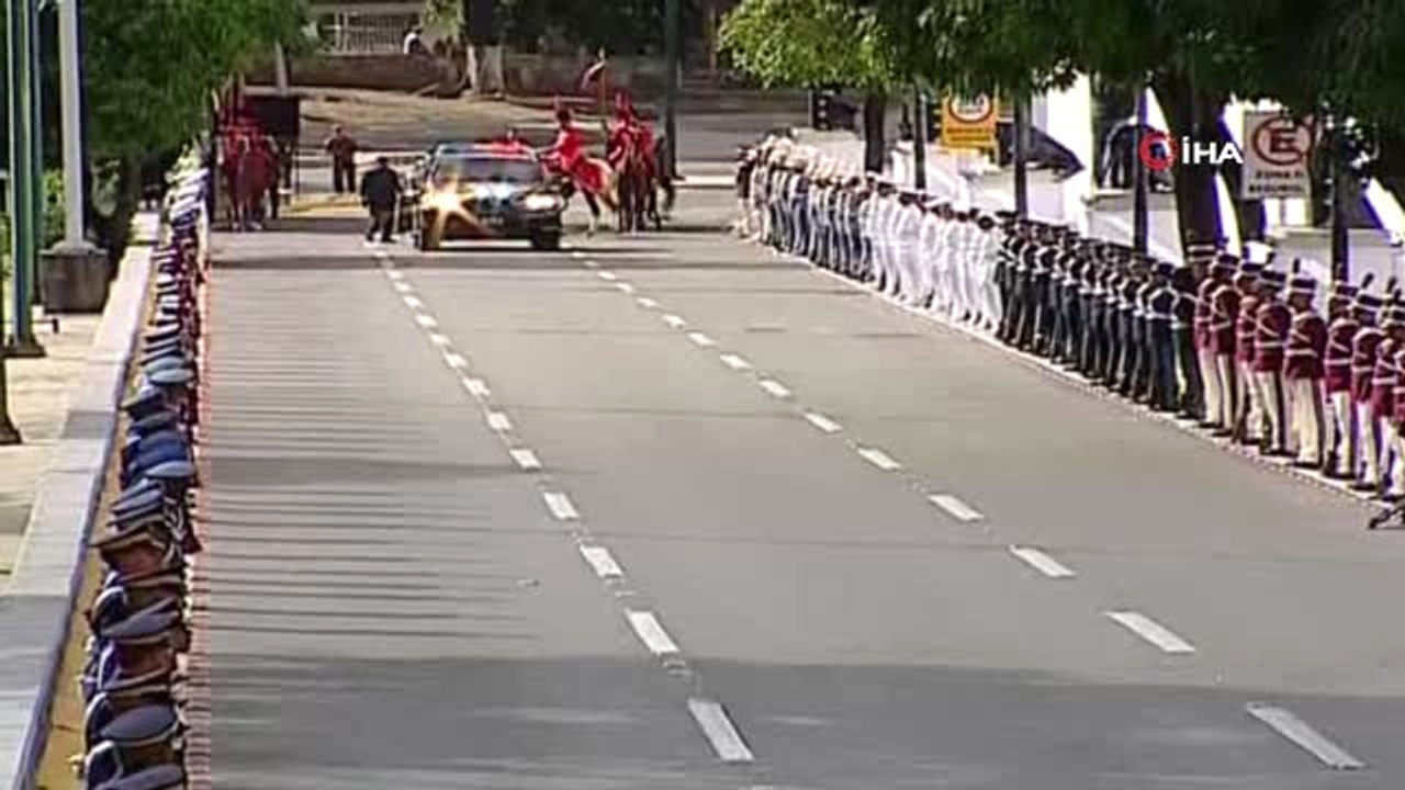 Cumhurbaşkanı Erdoğan Venezuela'da Resmi Törenle Karşılandı- Venezuelalı Askerler İstiklal Marşı'nı...