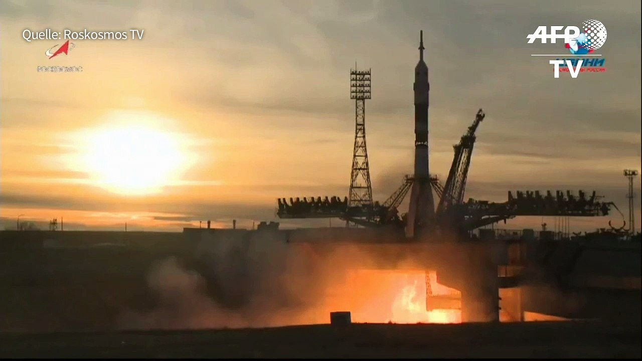 Drei Raumfahrer in Sojus-Rakete unterwegs zur ISS