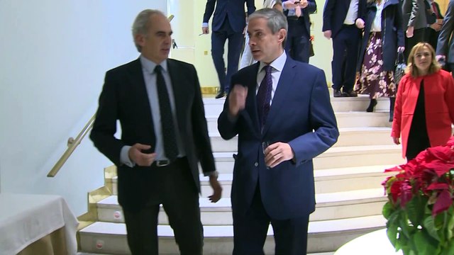 Sanidad pide a Gobierno que transfiera los 86 millones que le cuesta atención a 'sin papeles'