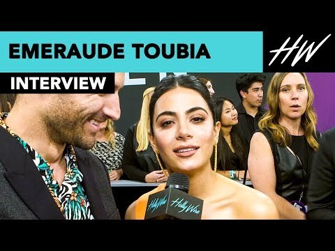 Emeraude Toubia Shadowhunters Star Sings Spice Girls Song At The People's Choice Awards! | Hollywire