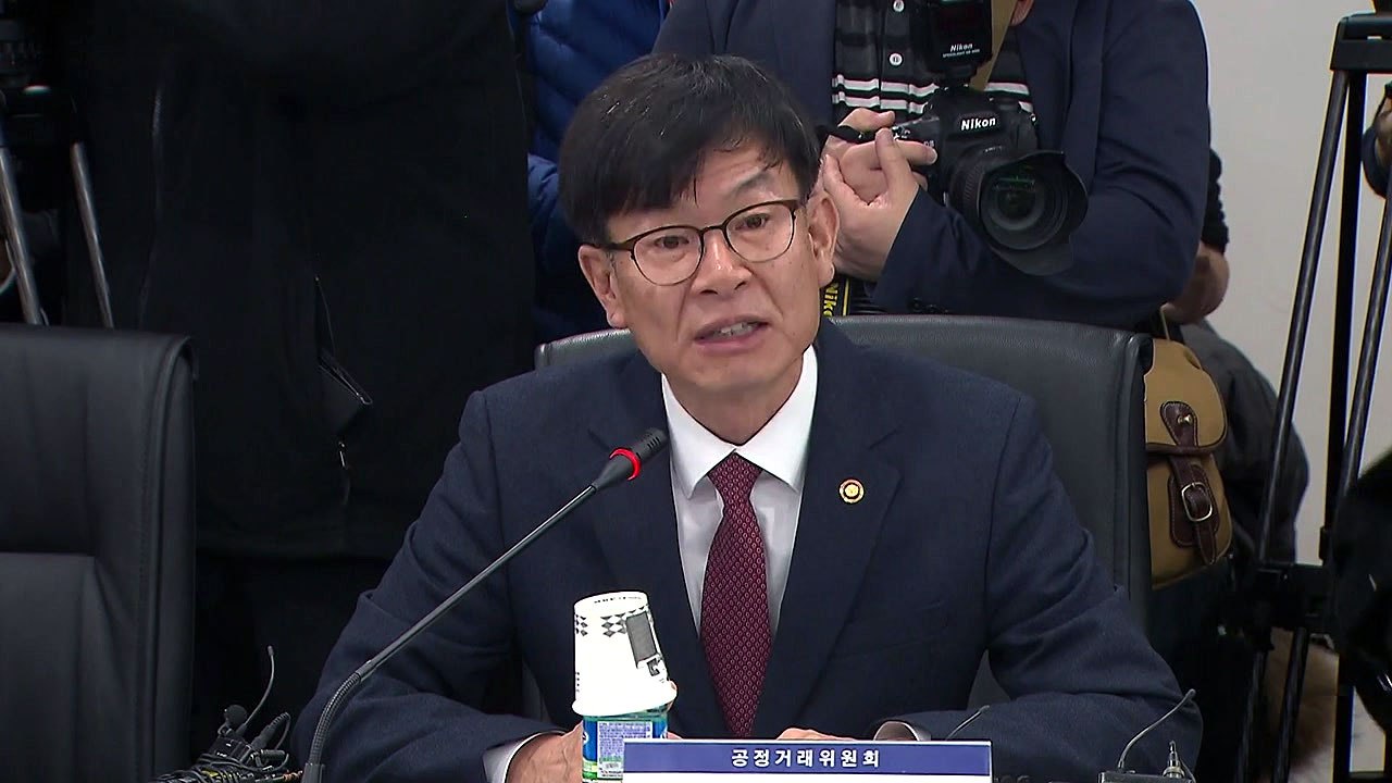 김상조 "편의점 더 성장할 것"...편의점 업계 "상생협력 발전의 계기" / YTN