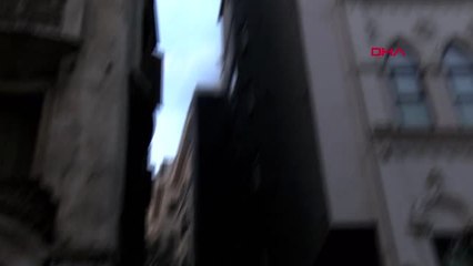 İstanbul- Karaköy'de Otelde Yangın Paniği 3