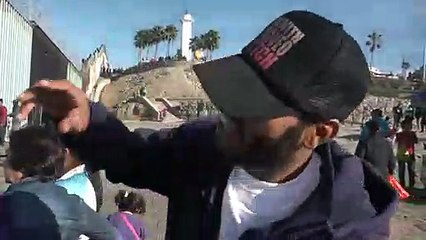 Escalar el muro México-EEUU, el desafiante intento de migrantes