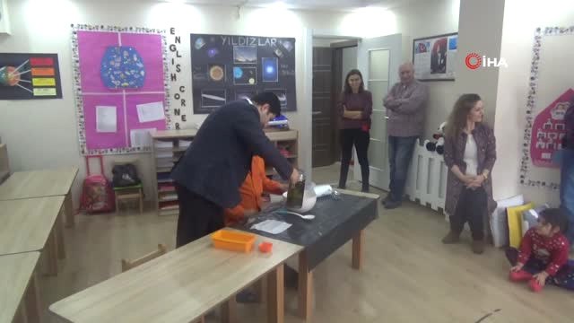 Oyun Hamuru ile Oynamak Yerine Zeytinyağı Sabunu Yapıyorlar