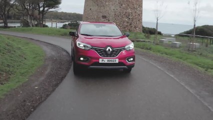 2018 New Renault KADJAR Black Edition Driving Video in Flame Red