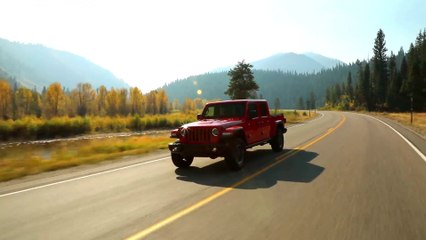 2020 Jeep Gladiator Rubicon Driving Video