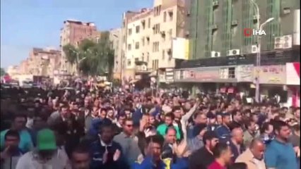 İran'da Maaşlarını Alamayan İşçilerin Protestosu Büyüyor