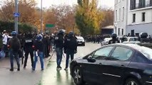 Plusieurs dizaines de lycéens font face à la police devant le lycée Vaucanson de Grenoble