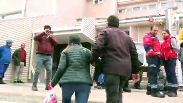 Kar yağışı başladı, kayıp dağcıyı arama çalışmalarına ara verildi