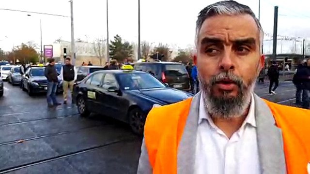 Les taxis manifestent à Lyon