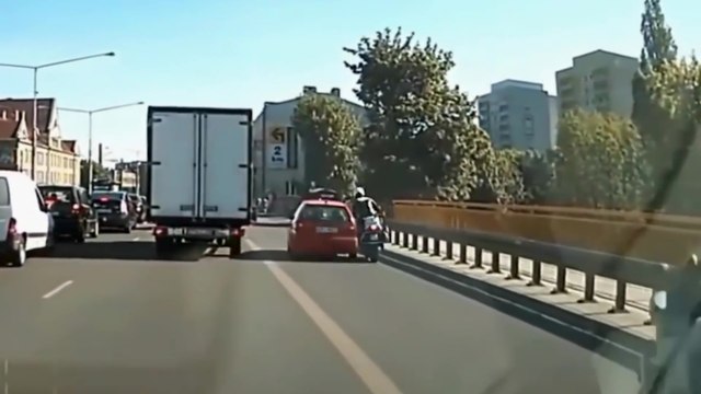 Un automobiliste impatient perd son permis en moins de 10 secondes