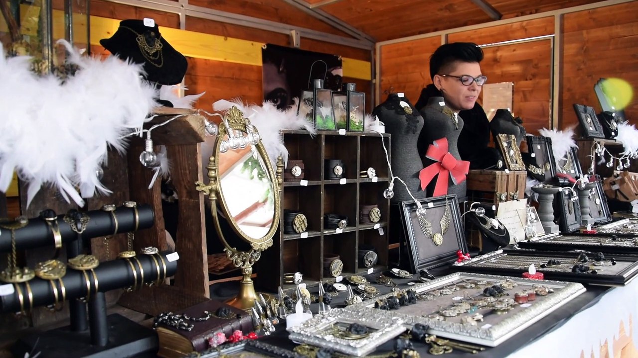 Marché de Noël de Thann : Sandrine Mougin et ses bijoux punk
