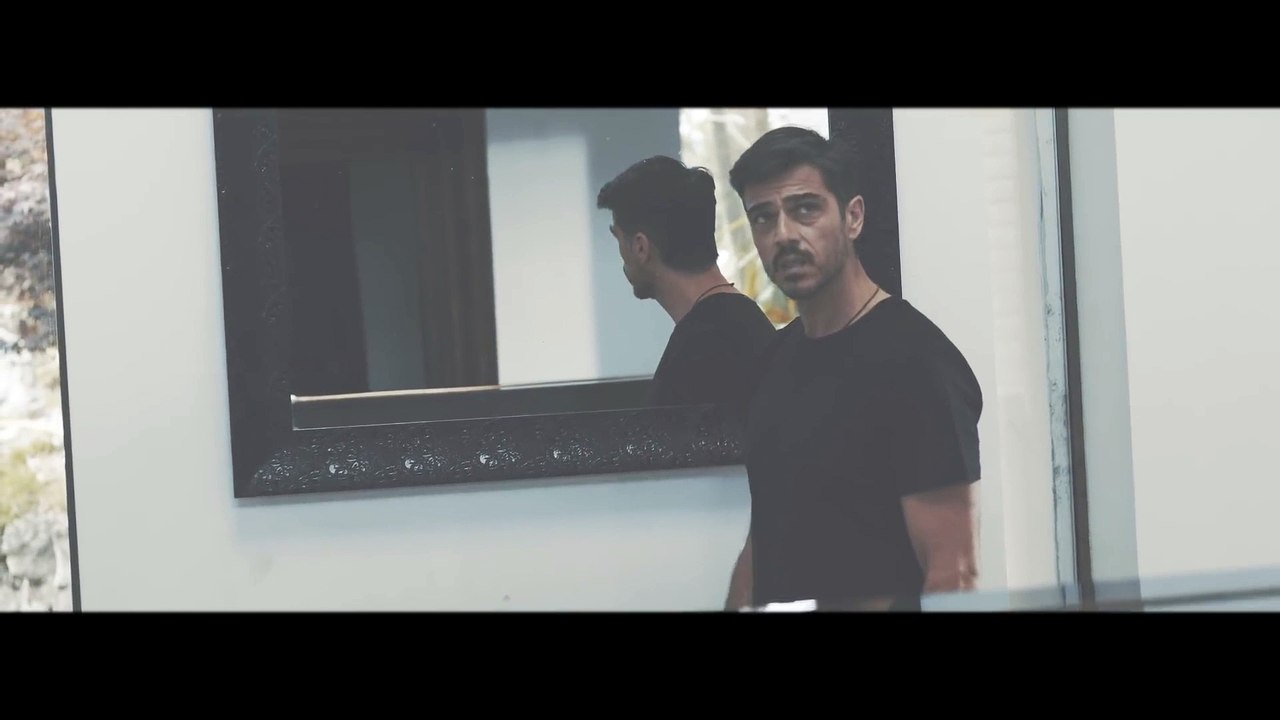 Gigi Finizio - IO TORNO (Official Video)