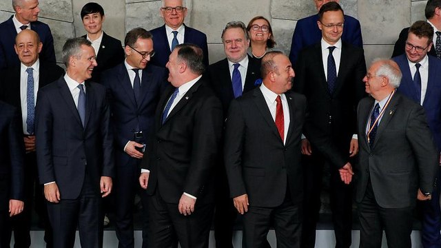 ΝΑΤΟ: Ο Στόλτενμπεργκ προειδοποιεί τα Σκόπια