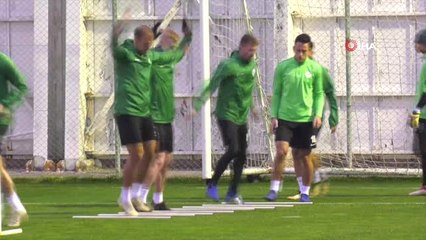 Atiker Konyaspor'da, Trabzonspor Mesaisi Sürüyor