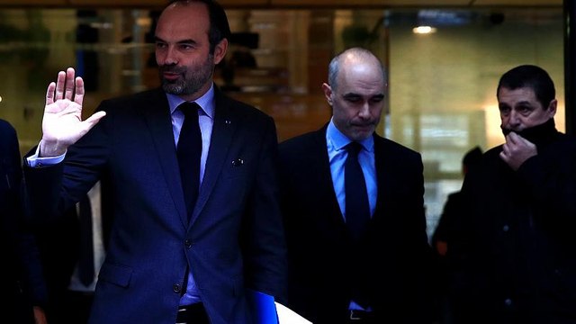 Gilets Gialli : la Francia fa marcia indietro
