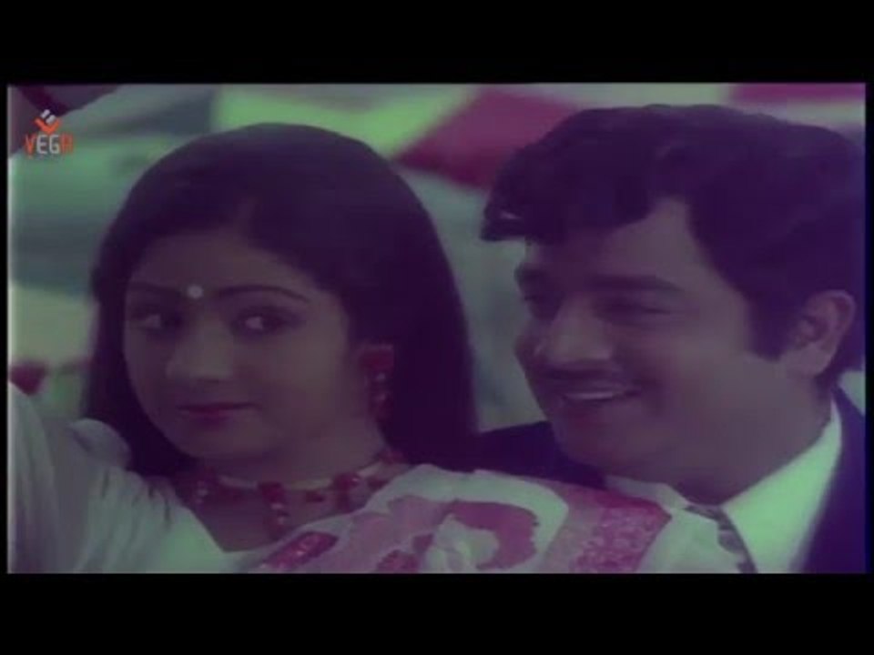 Sridevi Tamil Hit Song "Devadhai Oru Devathai" From Pattakathi Bhairavan Movie