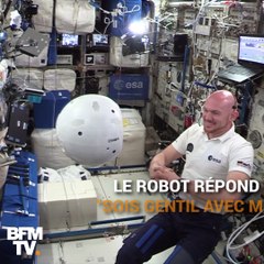 Sur la station spatiale internationale, le robot Cimon fait des siennes