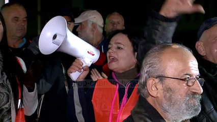 Nga Kuvendi në protestë  - Top Channel Albania - News - Lajme