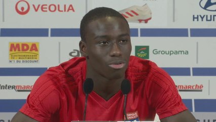 France/Algérie - Mendy sur le choix d'Aouar : "À lui de faire le bon choix"