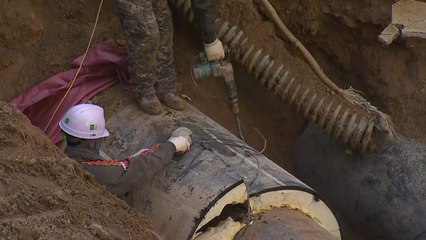 백석역 온수관 파열로 1명 숨져...복구 작업 진행 중 / YTN