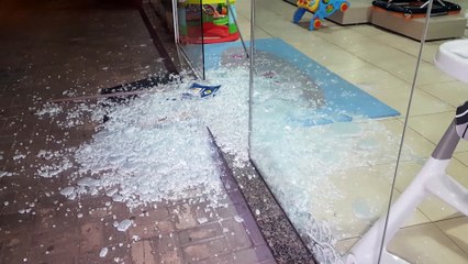 Loja de artigos para crianças é arrombada no Centro