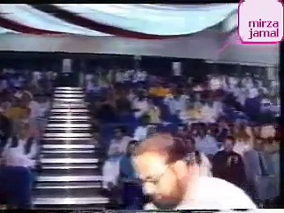 [Ghazal] Parveen Shakir - Chalne ka hausla nahiN (1)