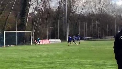 Omar Ramos Ya Marca con el Real Oviedo, Gol en el Entrenamiento