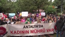 Antalyalı Kadınlardan 'Türk Kadınına Seçme ve Seçilme Hakkı' Tanınmasının 84. Yıl Dönümünde Yürüyüş