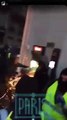 Des casseurs attaquent un distributeur de billets avec une disqueuse à Paris