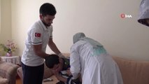 Alanya'da Sağlıkçılar Engelli Bireyleri Evinde Muayene Etti