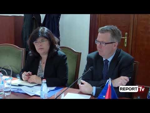 Report Tv-Vettingu në politikë, Komisioni i Venecias rrëzon opozitën