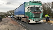 Gilets jaunes à Falaise. « On a mal aux oreilles à force d’entendre les klaxons d’encouragement »