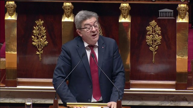 Gilets jaunes: Jean-Luc Mélenchon estime que c'est l'histoire de France qui est en train de se passer