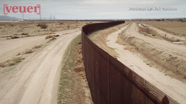 Incredible Video Shows Three Kids Being Dropped Into the U.S. From Top of 18-Foot Border Fence