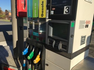 Anthony agacé par la pénurie de carburant dans les stations services